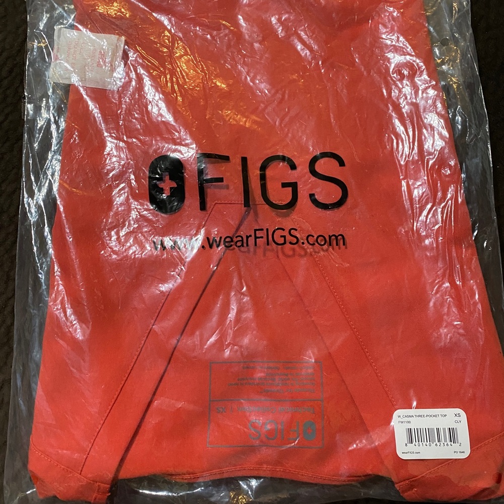 NWT FIGS XS CASMA TOP